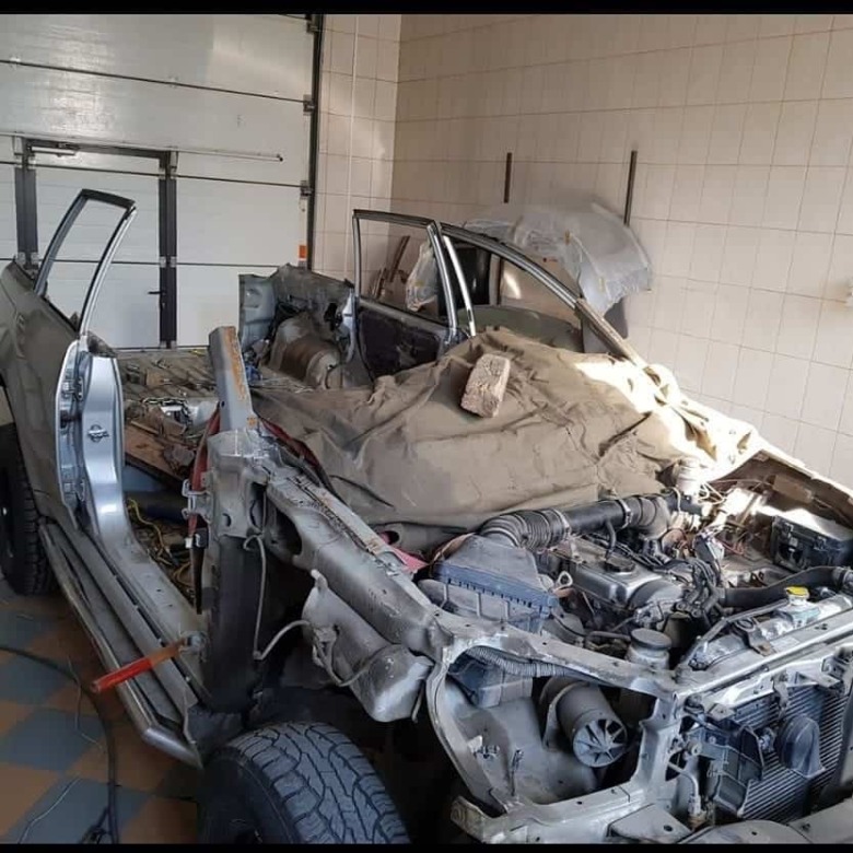 Toyota полный кузовной ремонт тойота до восстановления кузова фото